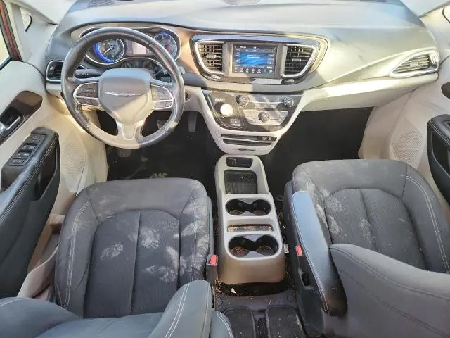 2020 CHRYSLER VOYAGER LX  