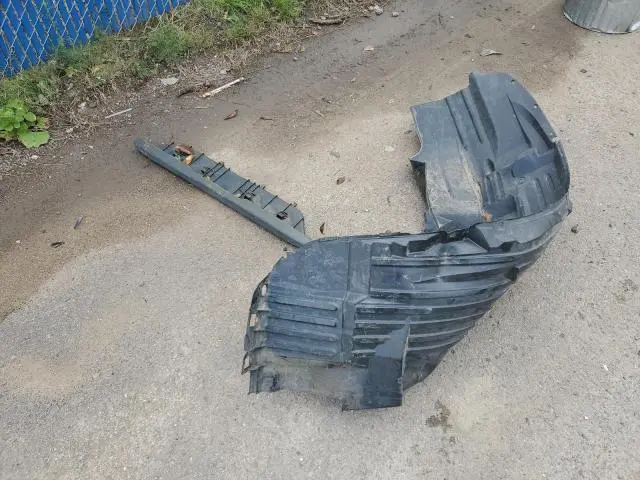 2013 NISSAN FRONTIER SV  