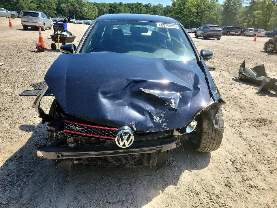 2013 VOLKSWAGEN GTI   