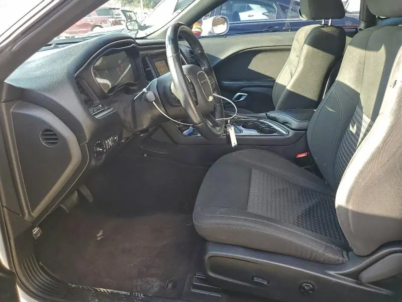 2016 DODGE CHALLENGER SXT  