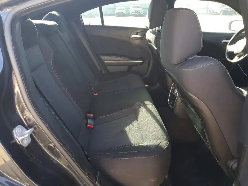 2016 DODGE CHARGER SXT  