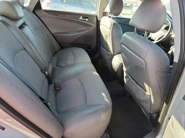 2012 HYUNDAI SONATA SE  