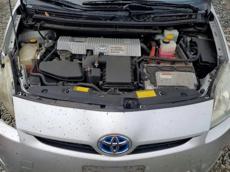 2011 TOYOTA PRIUS THREE  