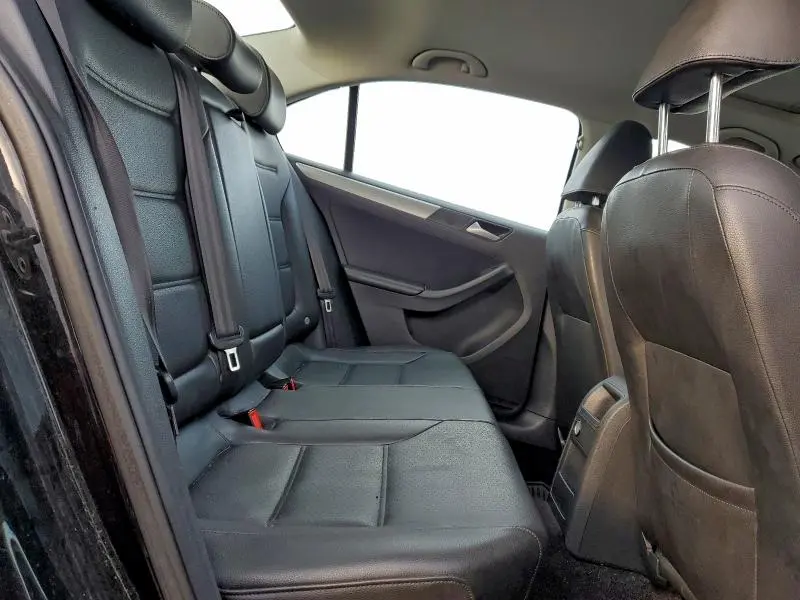 2015 VOLKSWAGEN JETTA SE  