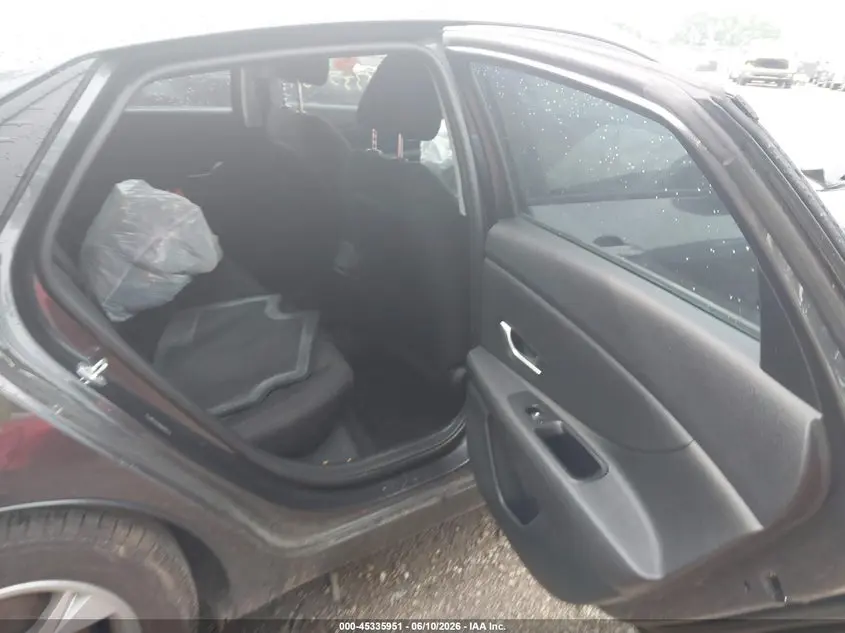 2021 HYUNDAI ELANTRA SE