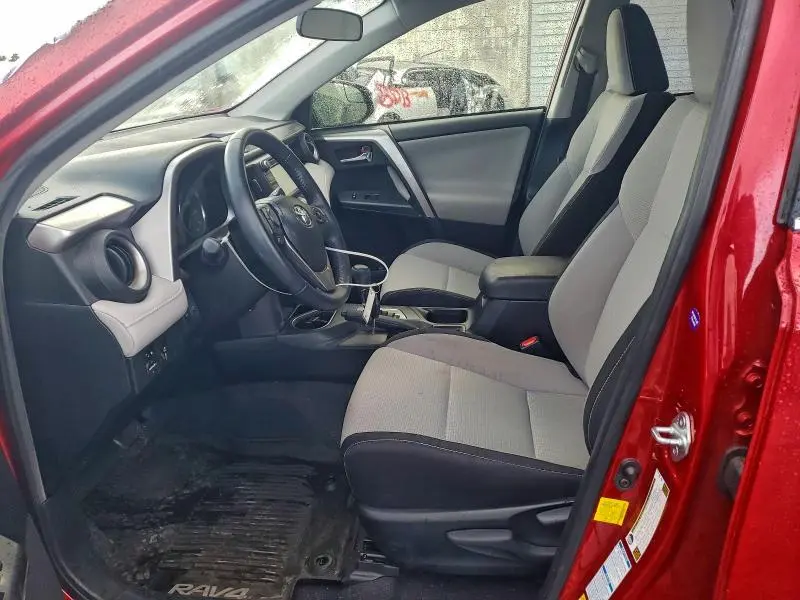 2016 TOYOTA RAV4 XLE  