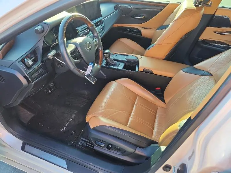 2022 LEXUS ES 300H ULTRA LUXURY  