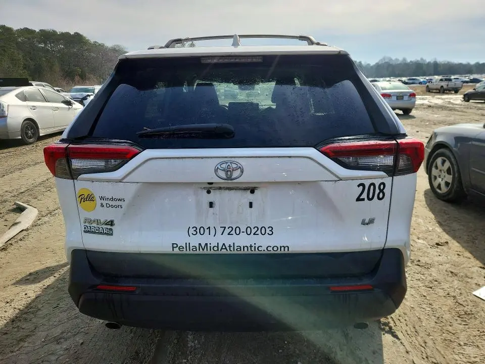 2019 TOYOTA RAV4 LE  