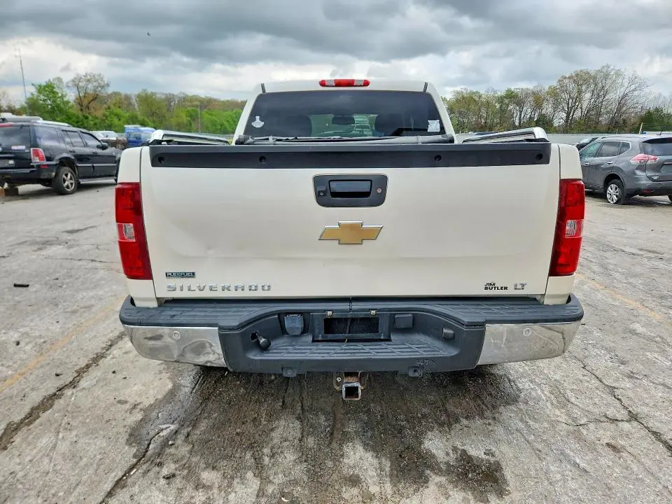 2011 CHEVROLET SILVERADO K1500 LT  