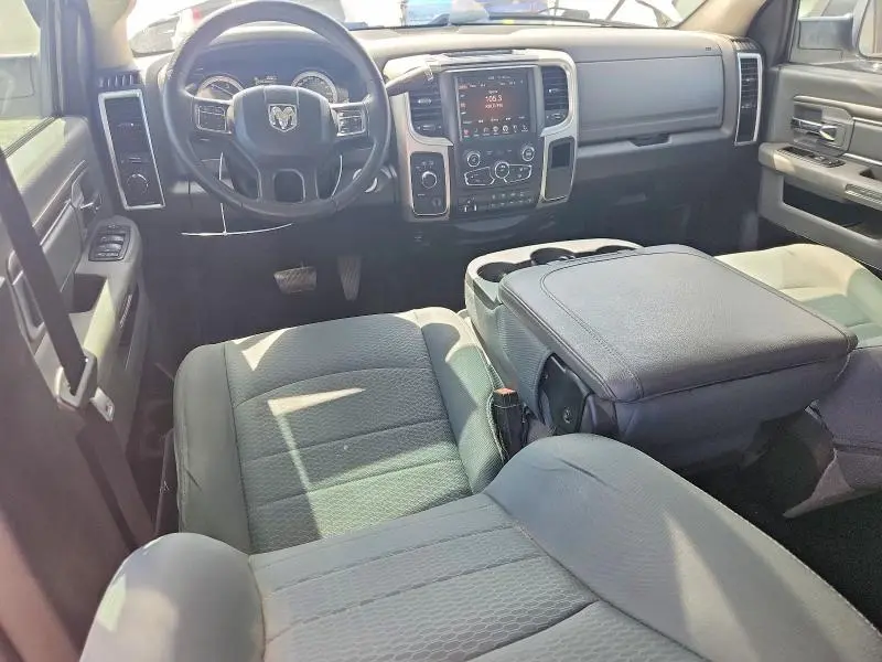 2016 RAM 2500 SLT  