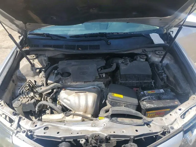 2014 TOYOTA CAMRY SE  