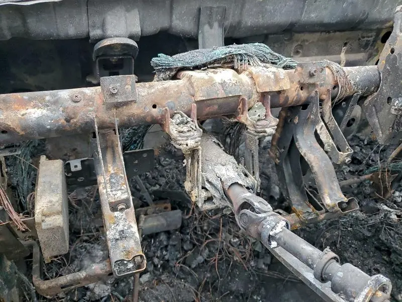 2015 NISSAN FRONTIER S  