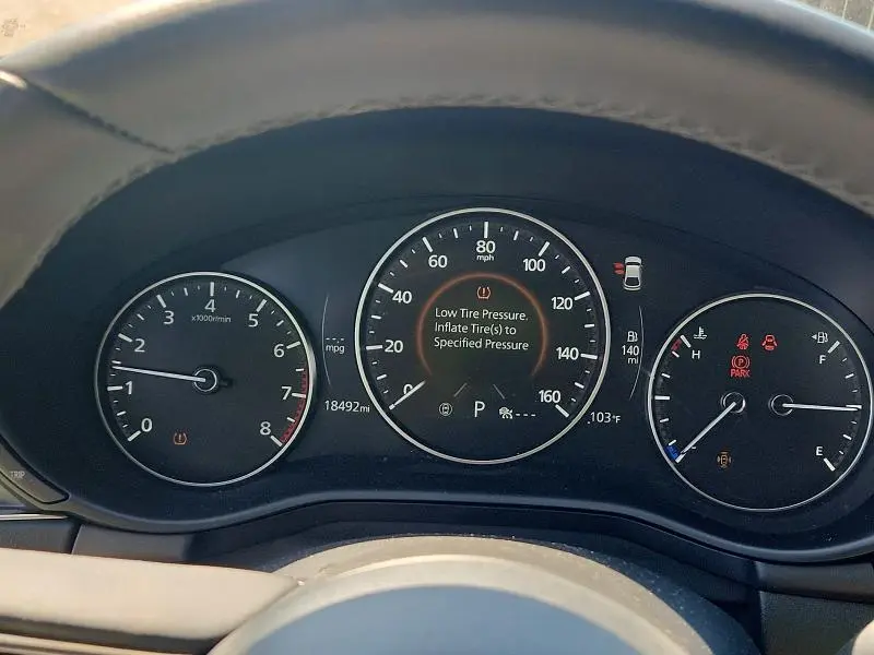 2025 MAZDA 3 PREFERRED  
