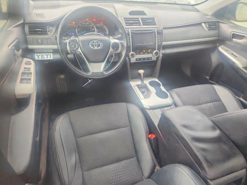 2013 TOYOTA CAMRY SE  