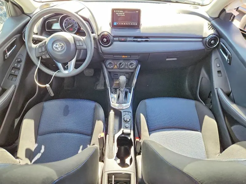 2017 TOYOTA YARIS IA BASE  