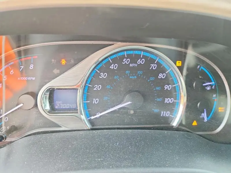 2011 TOYOTA SIENNA LIMITED 7-PASSENGER  