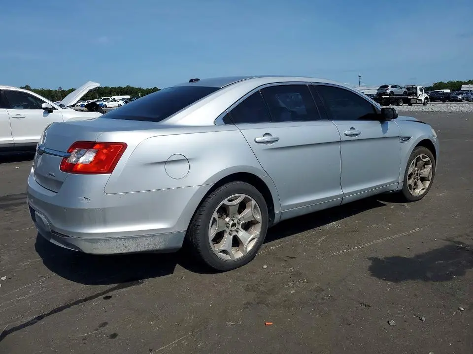 2011 FORD TAURUS SEL  