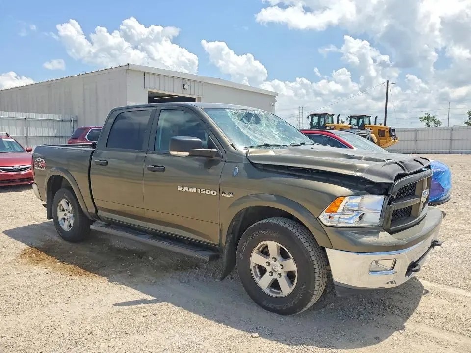 2012 DODGE RAM 1500 SLT  