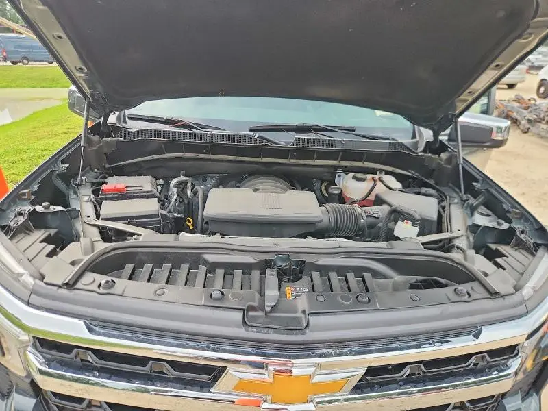 2026 CHEVROLET SILVERADO K1500 LT  