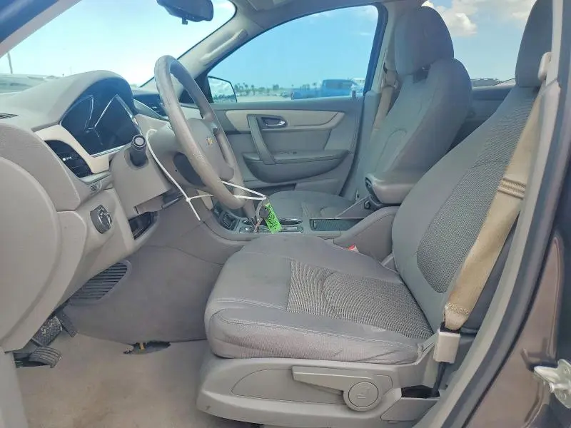 2015 CHEVROLET TRAVERSE LS  
