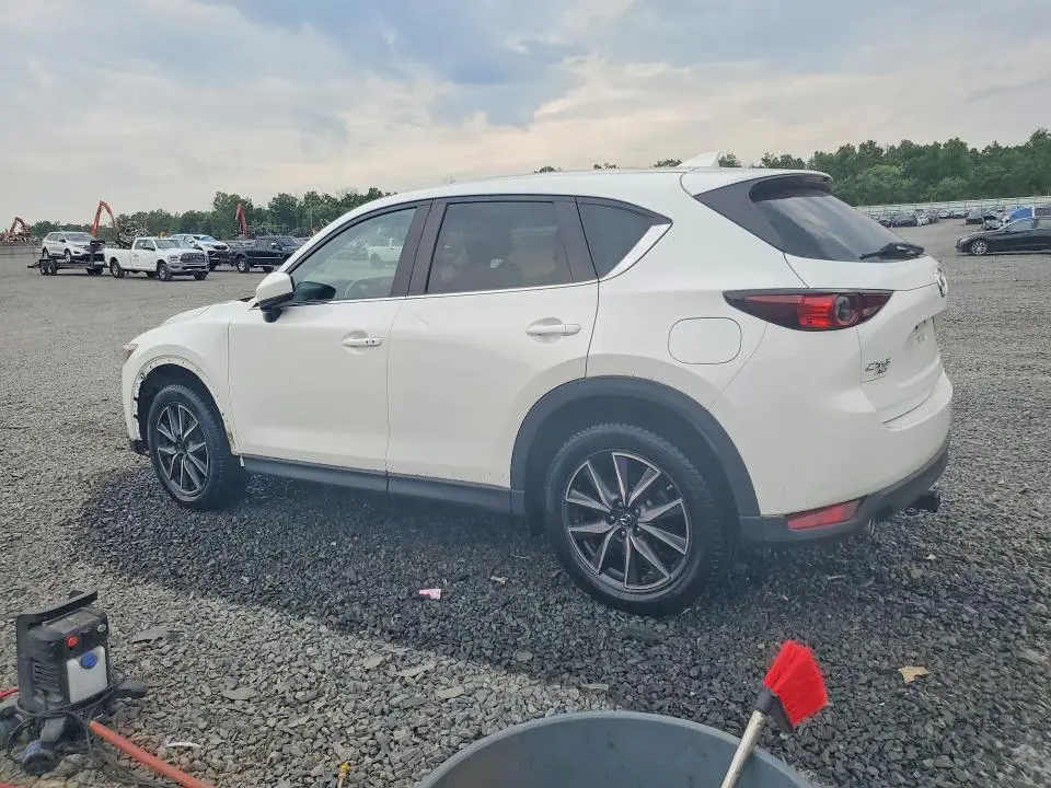 2018 MAZDA CX-5 TOURING  