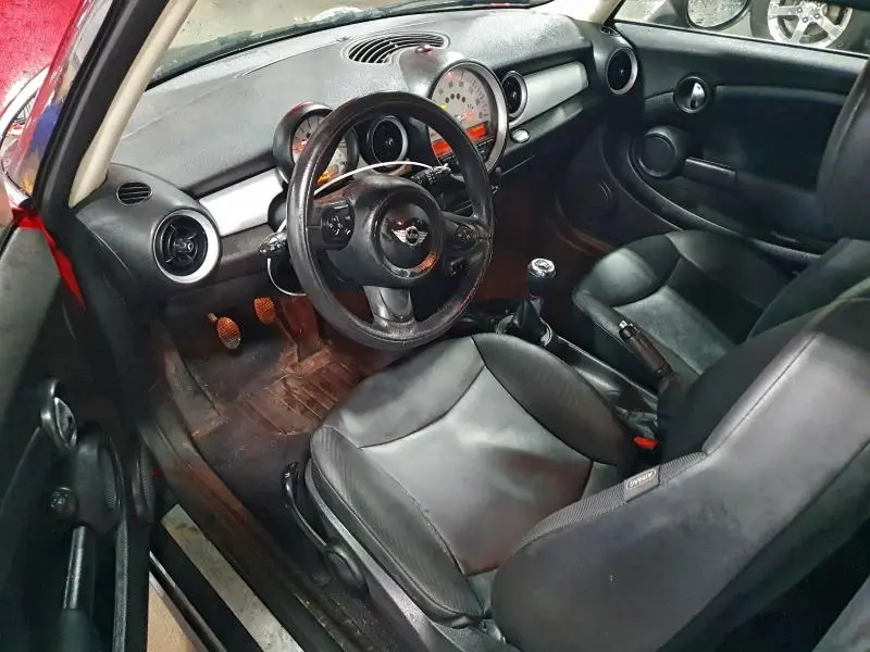 2013 MINI COOPER   