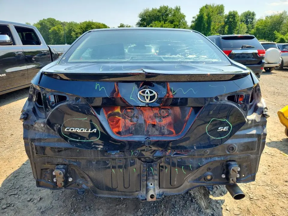2018 TOYOTA COROLLA SE  