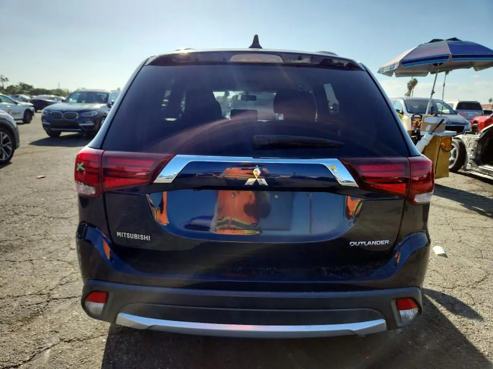 2017 MITSUBISHI OUTLANDER ES  