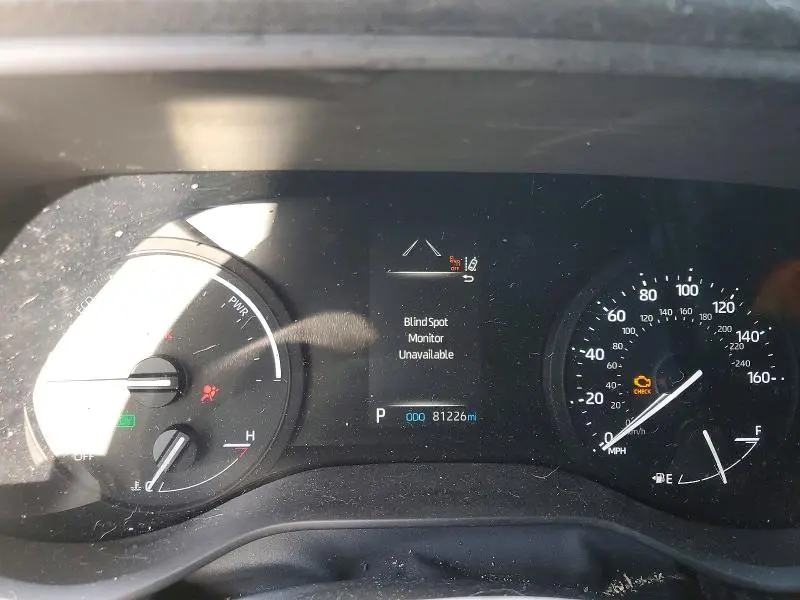 2022 TOYOTA SIENNA LE 8-PASSENGER  