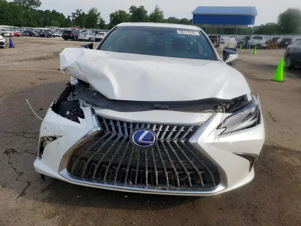 2022 LEXUS ES 300H ULTRA LUXURY  