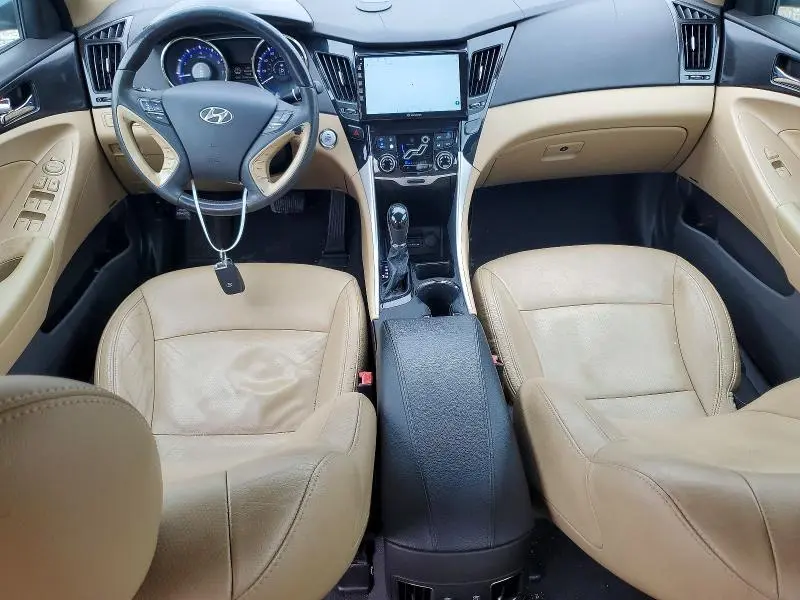 2011 HYUNDAI SONATA SE  