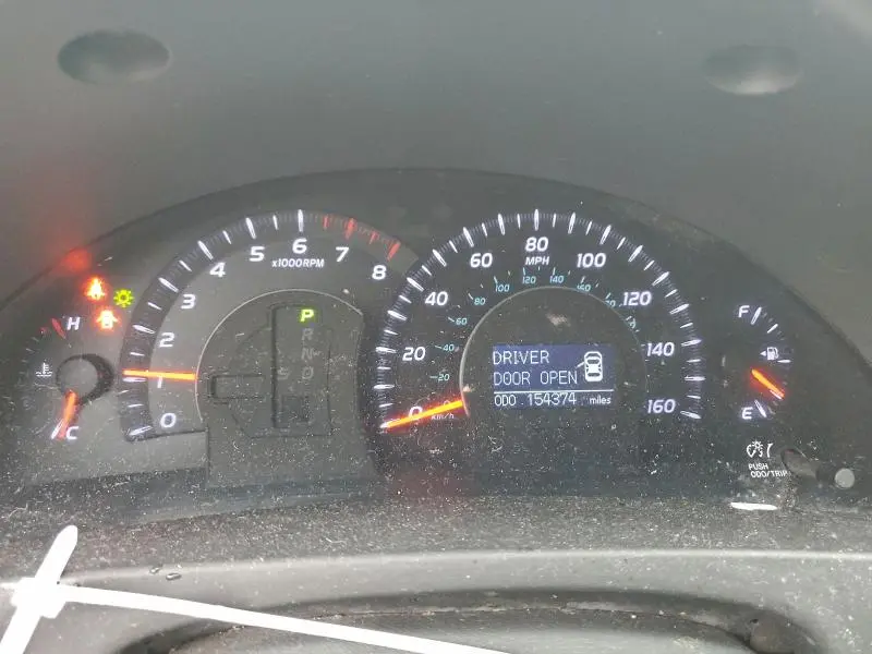 2010 TOYOTA CAMRY SE  