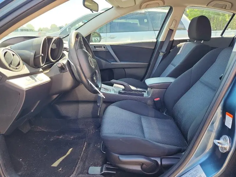 2010 MAZDA 3   