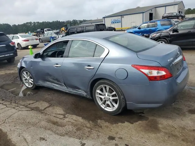 2010 NISSAN MAXIMA S  