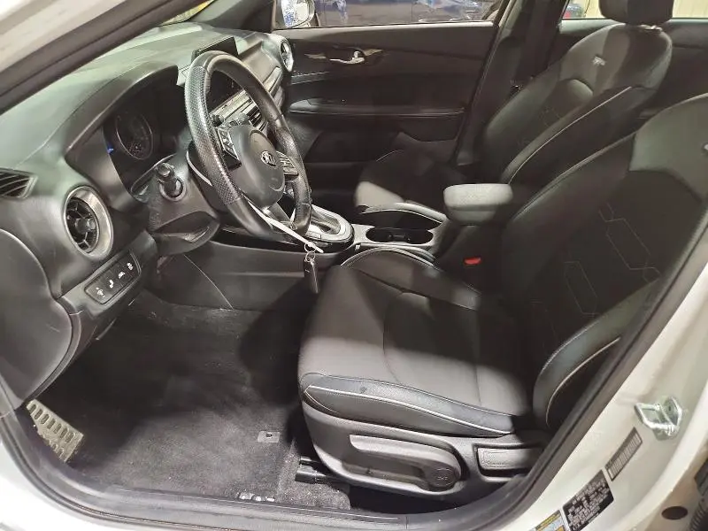 2021 KIA FORTE GT LINE  