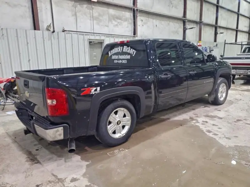 2011 CHEVROLET SILVERADO K1500 LT  