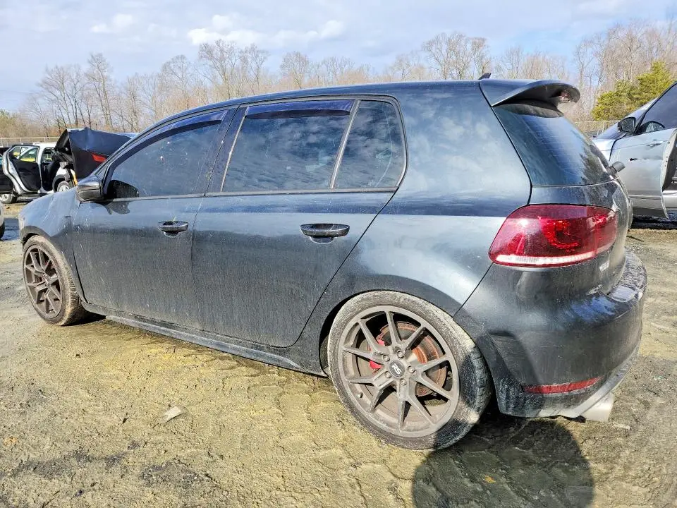 2013 VOLKSWAGEN GTI   