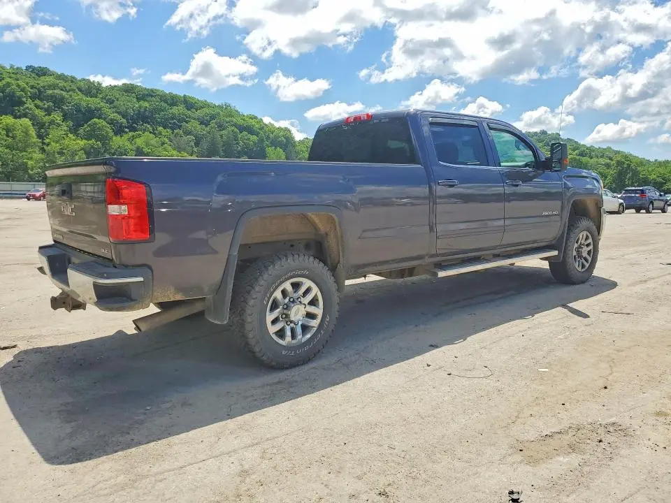 2015 GMC SIERRA K2500 SLE  