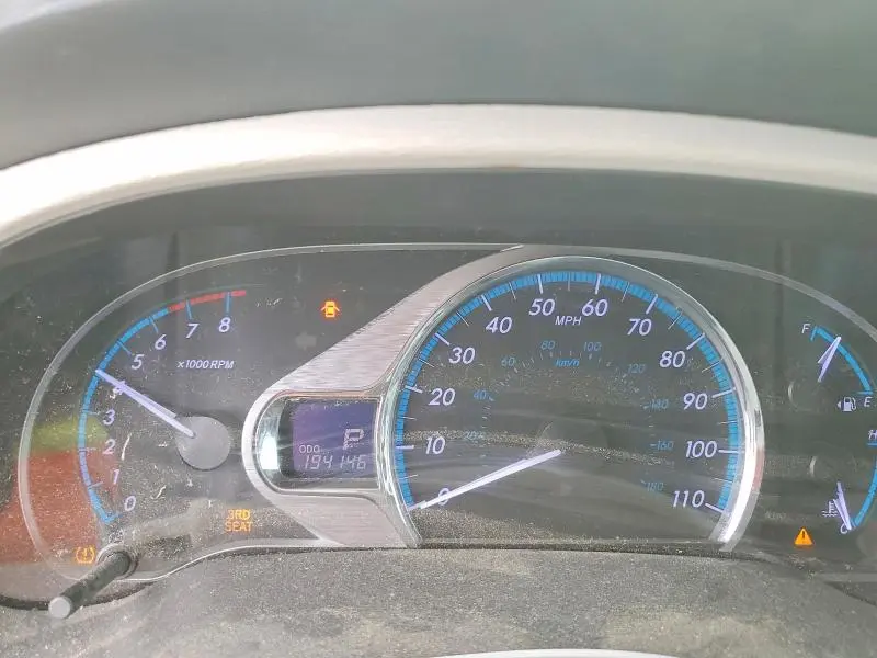 2013 TOYOTA SIENNA LIMITED 7-PASSENGER  