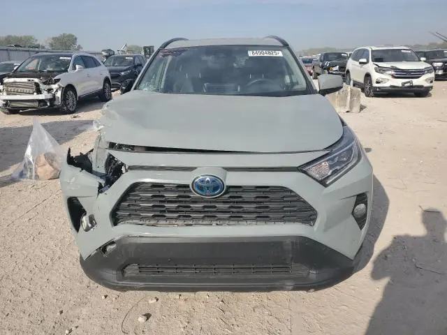 2019 TOYOTA RAV4 XLE  
