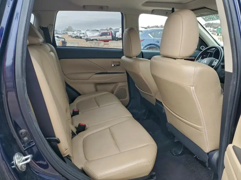 2015 MITSUBISHI OUTLANDER SE  