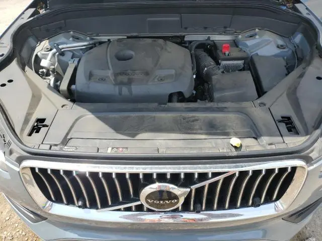 2020 VOLVO XC90 T6 MOMENTUM  