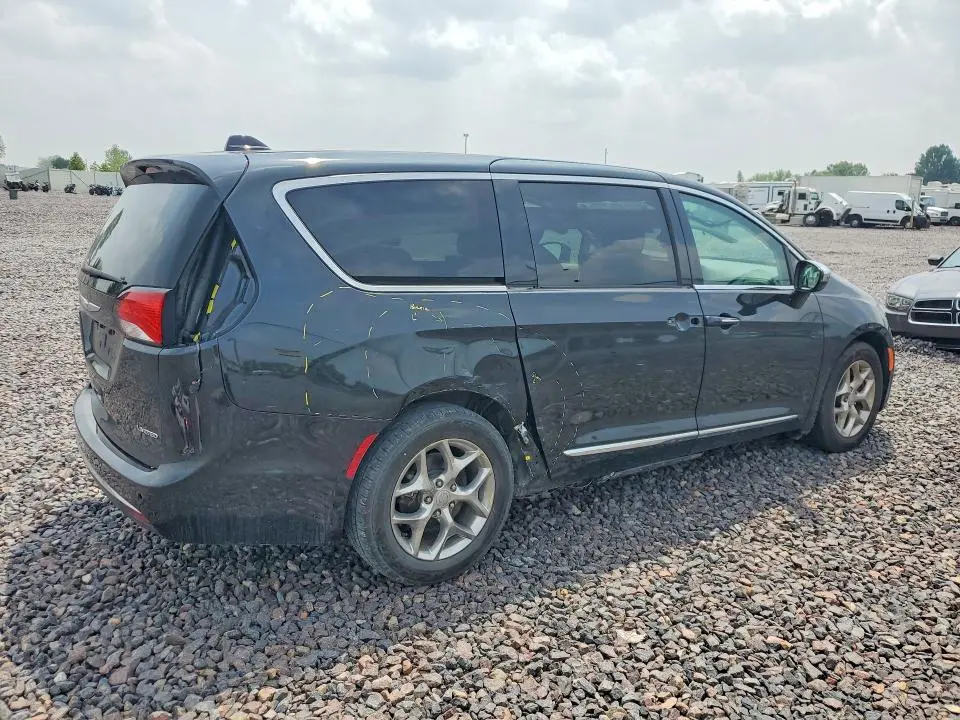 2018 CHRYSLER PACIFICA LIMITED  