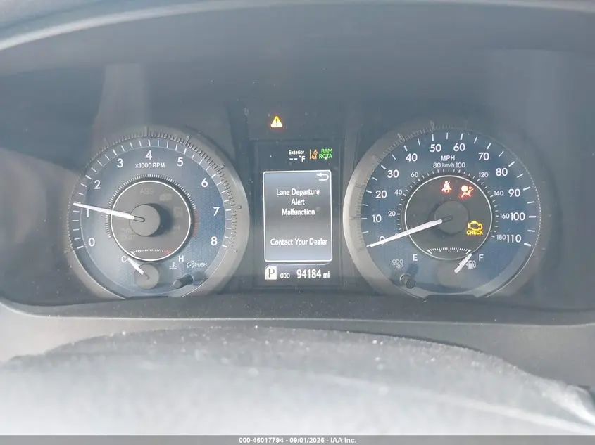 2020 TOYOTA SIENNA XLE