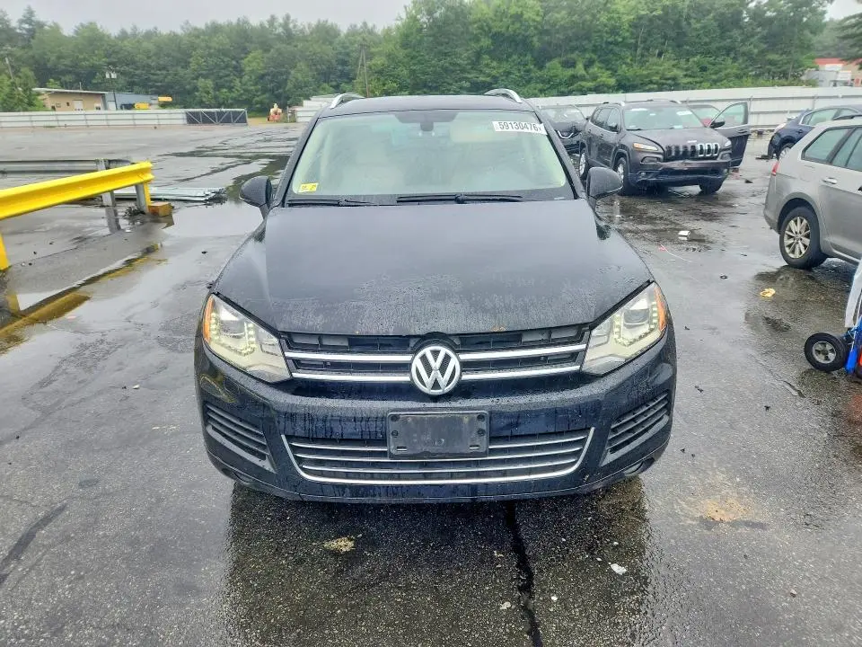 2014 VOLKSWAGEN TOUAREG V6 TDI  