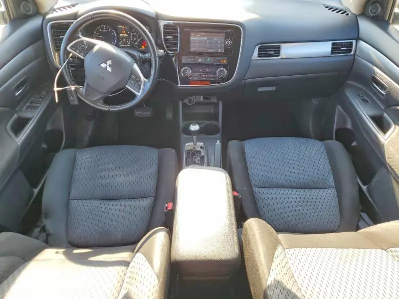 2014 MITSUBISHI OUTLANDER SE  