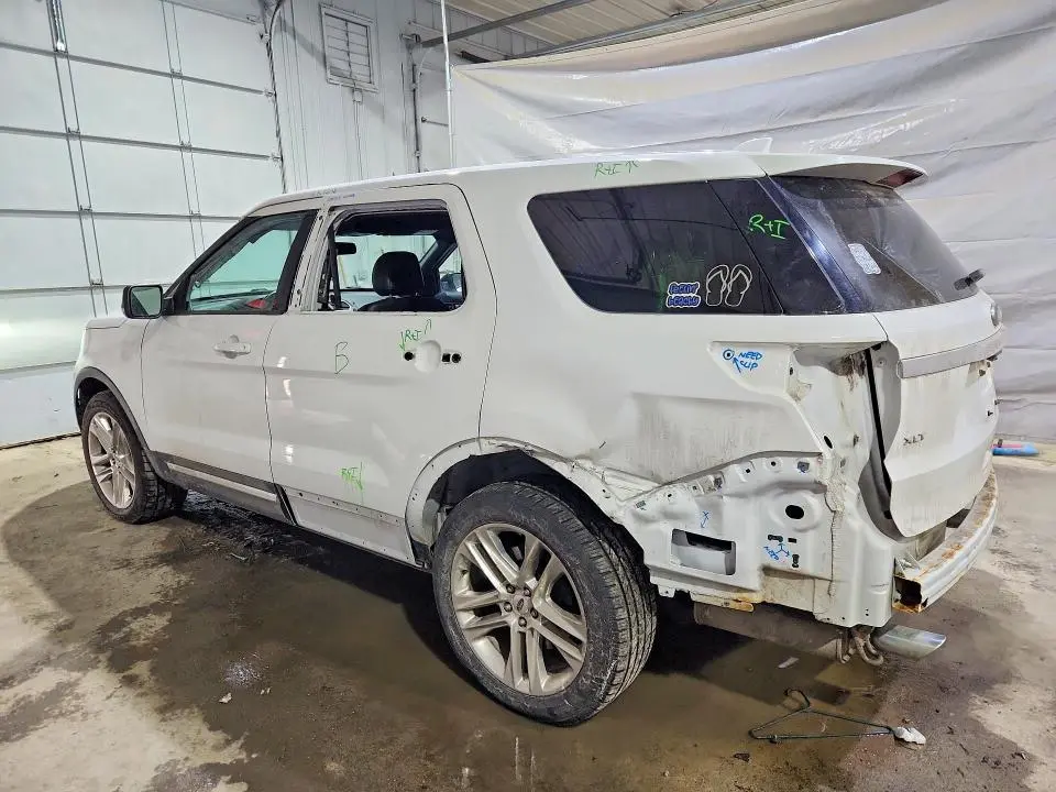 2017 FORD EXPLORER XLT  