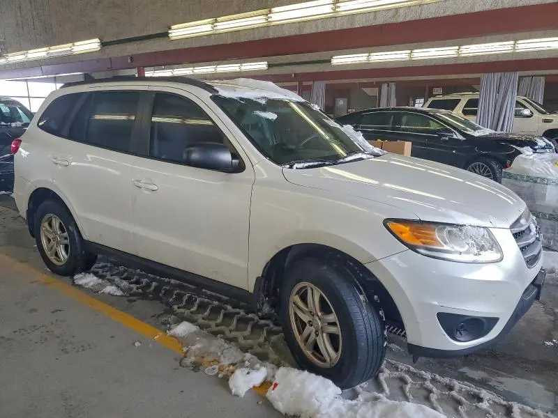 2012 HYUNDAI SANTA FE GLS  