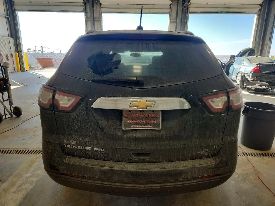 2017 CHEVROLET TRAVERSE LT  