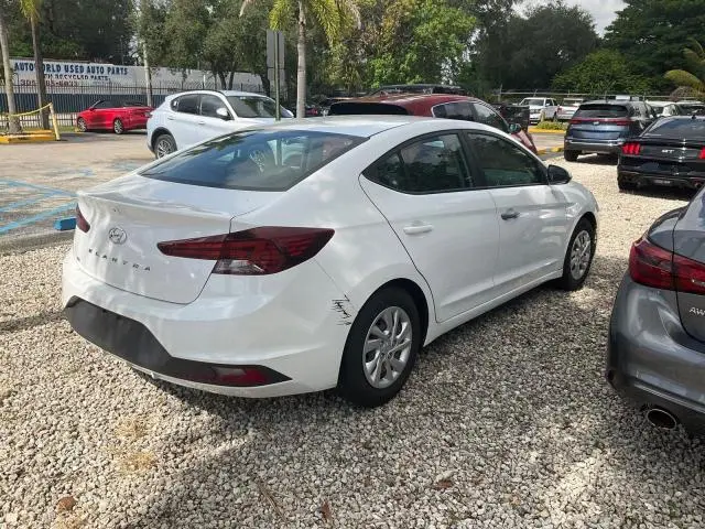 2019 HYUNDAI ELANTRA SE  